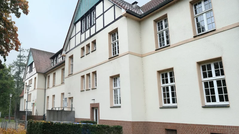Hier wurden 13 Jahre lang Kinder und Jugendliche im Alter von zwei bis 21 Jahren behandelt. Heute ist das Geb&auml;ude mit der Hausnummer 22 in G&uuml;tersloh extern vermietet. - &copy; Andreas Fr&uuml;cht