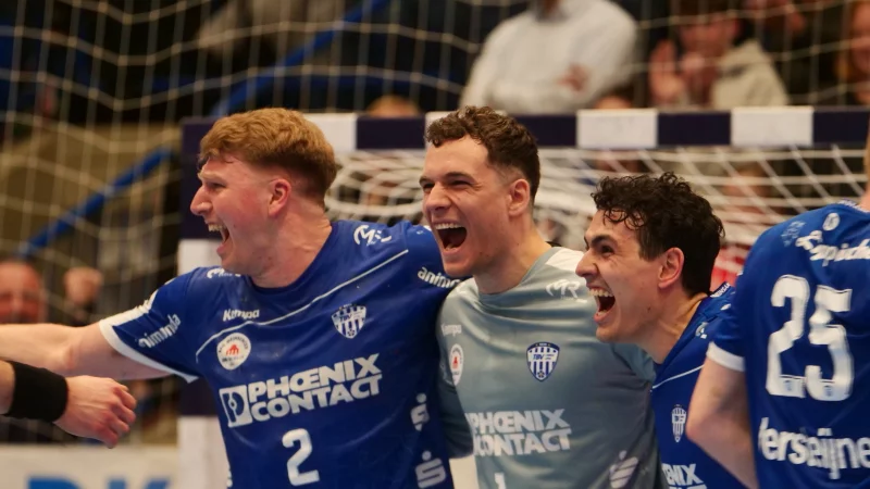 Lukas Hutecek, Constantin Möstl und Samuel Zehnder hatten nach dem Flensburg-Spiel allen Grund zum Jubeln. - © Jörg Hagemann