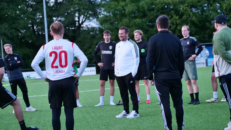 Kariem Moussa geht mit dem SV Eintracht Jerxen-Orbke gut gelaunt in die neue Bezirksligasaison. - &copy; J&ouml;rg Hagemann