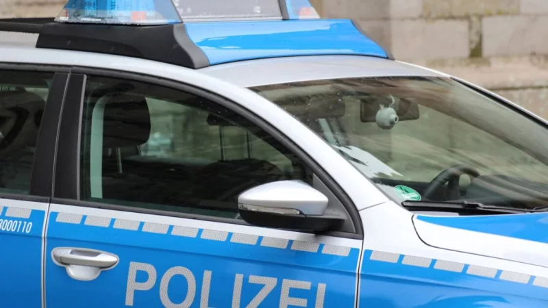 Die Polizei sucht einen kräftig gebauten, großen Dieb. - © Symbolbild: Pixabay