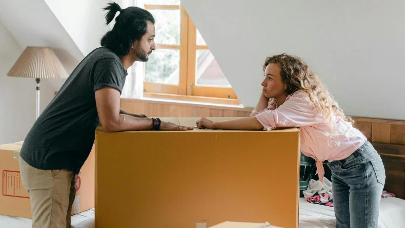 Von Frust bis Verzweiflung: Auch in eher l&auml;ndlichen Gebieten sei die Chance, umkompliziert eine neue Wohnung zu finden, inzwischen sehr gering, sagt Sarah Bohnke, Gesch&auml;ftsf&uuml;hrerin des Mieterbundes OWL e.V. In der Beratung h&auml;uften sich die emotionalen Szenen. - &copy; Symbolbild: Pexels.com