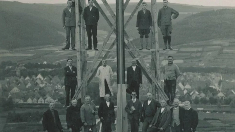 Vor 90 Jahren ist das Osterkreuz aufgestellt worden. - &copy; Dechenverein L&uuml;gde