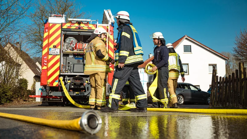 Der Wohnungsbrand in Schwelentrup im M&auml;rz ist nur einer von vielen Gro&szlig;eins&auml;tzen, zu dem die Feuerwehr D&ouml;rentrup in 2025 ausr&uuml;cken musste. - &copy; Freitag-TV