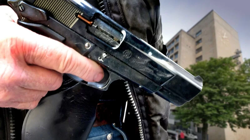 Schreckschusswaffen sehen echten Schusswaffen zum Verwechseln &auml;hnlich. F&uuml;r die Polizei ist das ein echtes Problem. - &copy; Andreas Fr&uuml;cht