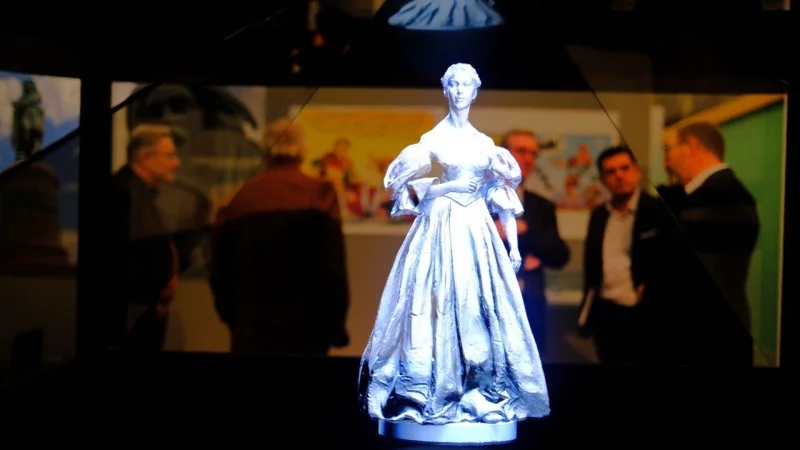 Hologramme und andere Erfahrungen bereichern die Ausstellung. - &copy; Sven Koch