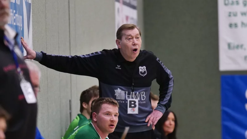 Andrej Antonevitch hat als Trainer weiterhin das Sagen auf der Bank des TuS Müssen-Billinghausen. - © Jörg Hagemann