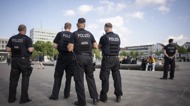 Die Bielefelder Soko Innenstadt hat unter anderem den Kesselbrink im Fokus. Hier kommt es oft zu Gewalttaten, Dealer verkaufen hier Drogen. - © Tim Wegner / NRW-Innenministerium