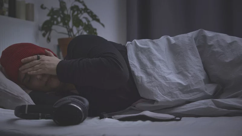 Nichts geht mehr: Dieses symbolische Bild der Deutschen Gesellschaft für ME/CFS verdeutlicht, wie schwer die Krankheit Betroffene einschränkt. - © Lea Aring / Deutsche Gesellschaft für ME/CFS