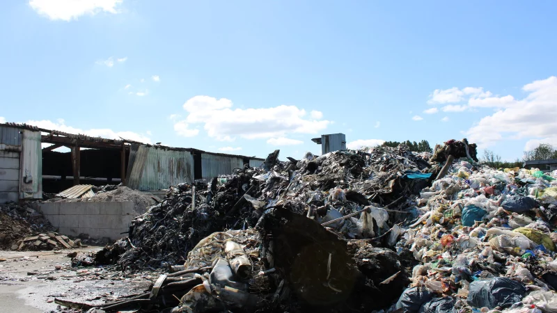 Die Spuren den Brandes sind am Dienstagmorgen nicht zu &uuml;bersehen. - &copy; Lorraine Brinkmann