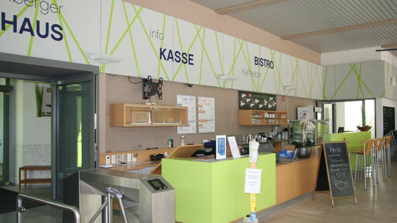 Das Bad Meinberger Badehaus zu einer Sport- und Freizeiteinrichtung umzunutzen, schlägt die Verwaltung als eine Option der Politik vor. - © Cordula Gröne