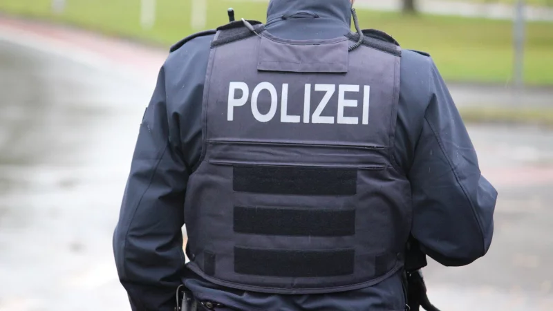 Symbolbild: Die Polizei hat am Mittwochmorgen mehrere Objekte in OWL durchsucht. - &copy; Lukas Brekenkamp
