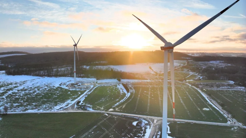 Der Windpark Extertal bei Schnorbeck hat p&uuml;nktlich den Betrieb aufgenommen. - &copy; VSB Gruppe