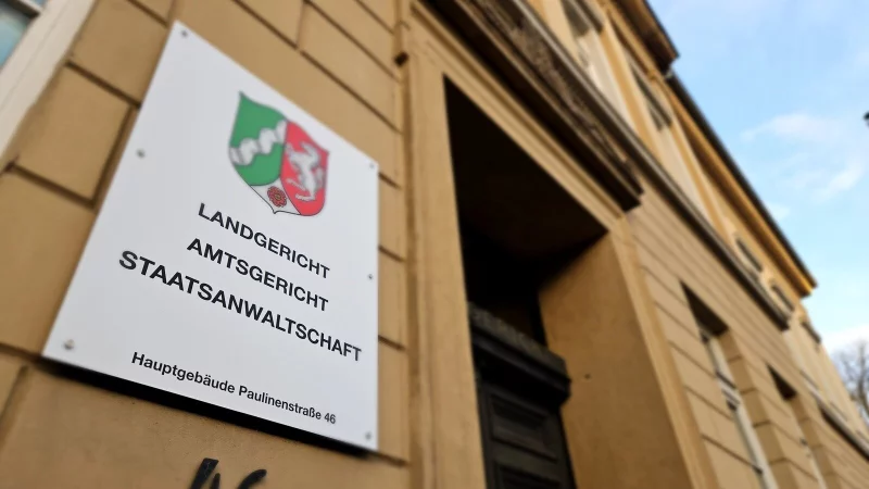 Eine Seniorin aus Detmold ist wegen einer Nazi-Parole verurteilt worden. Das Urteil ging durch drei Instanzen. - &copy; Janet K&ouml;nig