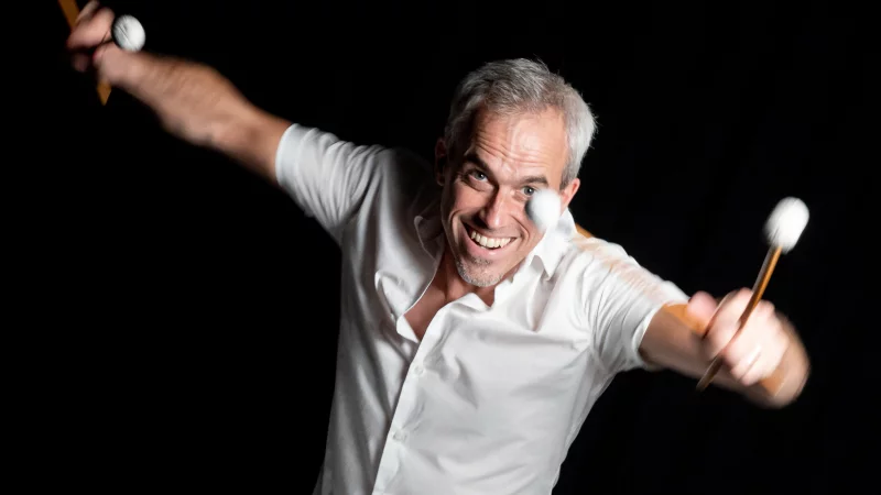 Der Berliner Vibrafonist Oli Bott gastiert in der Lemgoer St. Nicolai-Kirche. - &copy; David Beecroft