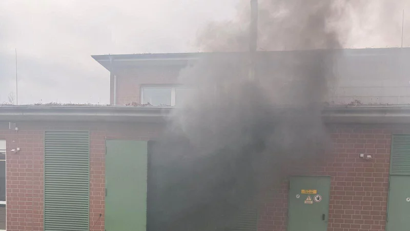 In der Wittekindstra&szlig;e brennt es in einem Keller. - &copy; Feuerwehr Detmold/C.Rieks