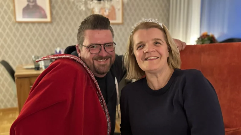 Lieben die f&uuml;nfte Jahreszeit: Prinz Bj&ouml;rn II. (Cruel) und Prinzessin Michaela I. (Krupke). - &copy; Sandra Castrup