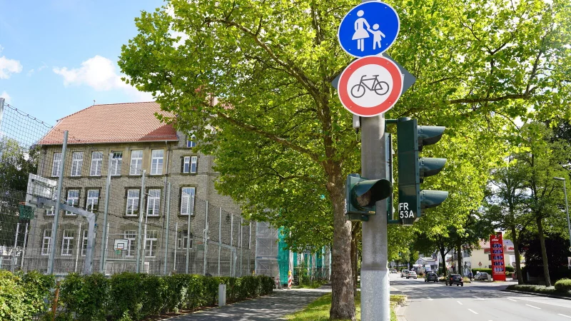 An der Hornschen Stra&szlig;e zwischen der Neustadt und dem Johannettental gelten f&uuml;r Radfahrer neue Regeln. - &copy; Stadt Detmold