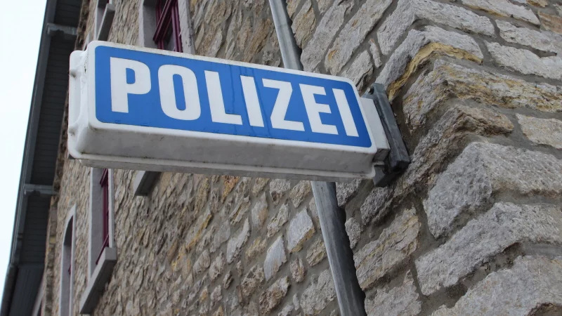 Die Polizei meldet einen Einbruch in Kirchheide. - &copy; Jens Rademacher/Symbolbild