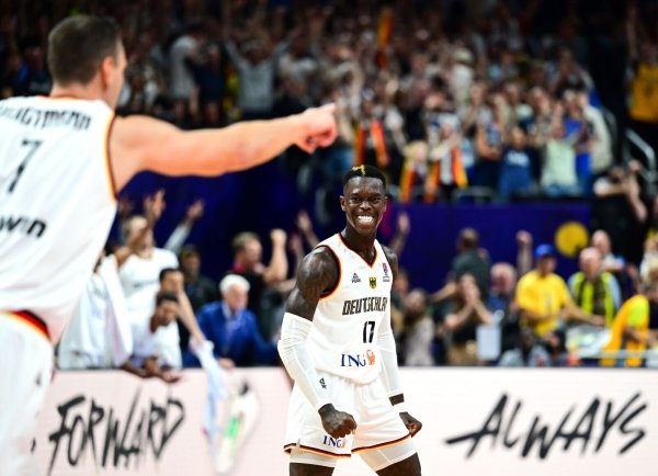 - © Soeren Stache/dpa