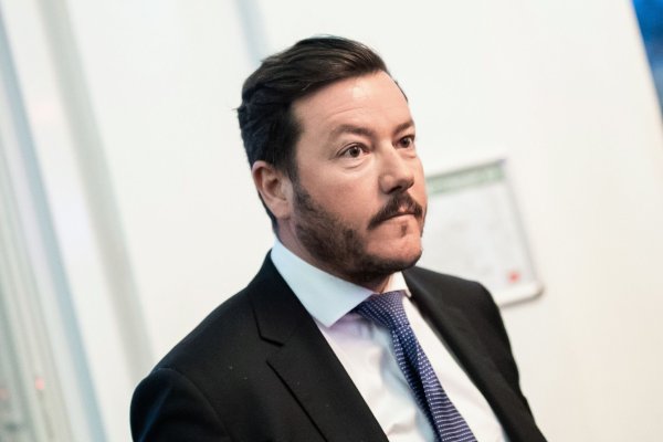 Das Firmengeflecht des österreichischen Immobilien-Unternehmers René Benko ist in Schieflage geraten. - © Marcel Kusch/dpa