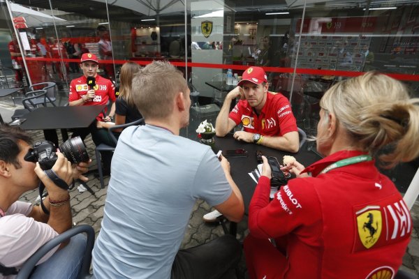 Vettel - © Foto: Nelson Antoine/AP/dpa