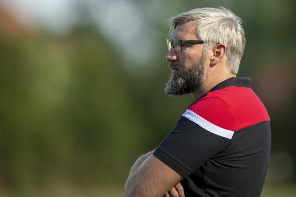 Der TuS Bexterhagen um Trainer Sven Gleisner will zunächst die schriftliche Begründung von Friedel Schafmeister abwarten. - © Archiv: Egon Penner