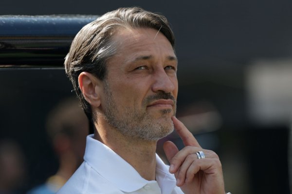 Skeptischer Blick: Niko Kovac fand in den USA nicht alles gut - © Adam Hunger/FR110666 AP/AP/dpa
