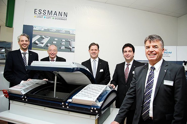 Der Vorstand ist optimistisch: (von links) André General (Personal), Franz-Bernhard Landvogt (Technik), Sven Kaiser (Finanzen), Ralf Dahmer (Vorsitzender Geschäftsführung) und Frank Wienböker (Geschäftsführer STG-Beikirch). - © Foto: Reineke
