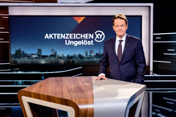 «Aktenzeichen XY... ungelöst»-Moderator Rudi Cerne. - © Nadine Rupp/ZDF/dpa