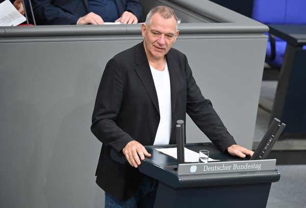 Parteichef van Aken pocht auf ein Mitspracherecht der Linksfraktion. (Archivbild) - © Katharina Kausche/dpa