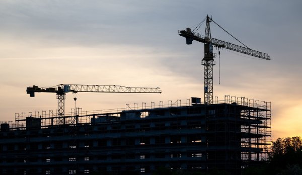 Laut Umfrage kann sich nicht einmal jedes fünfte Unternehmen vorstellen, die eigenen Kapazitäten auszuweiten. (Symbolbild) - © Hendrik Schmidt/dpa
