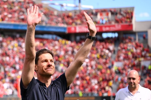 Xabi Alonso kehrt Leverkusen den Rücken und will nun mit Real Madrid Titel holen. - © Marius Becker/dpa