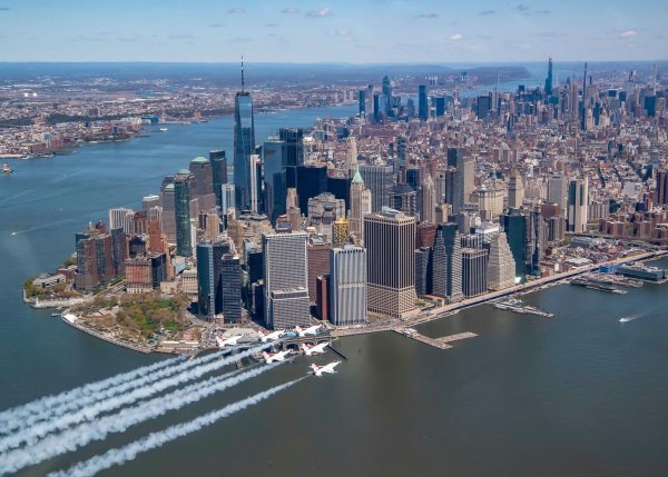 Jahrhundertelang war die Insel Manhattan überwachsen von dichtem Wald, in dem Algonkin-Ureinwohner lebten. - © Cory Bush/U.S. Air/Planet Pix via ZUMA Wire/dpa
