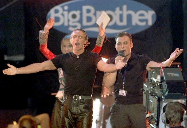 «Großer Bruder»: Jürgen Milski landete mit seinem damaligen Container-Kumpel Zlatko Trpkovski einen Nummer-1-Hit - mit dem Hype nach der Show hatte der Kölner null gerechnet. (Archivfoto) - © Gero Breloer/dpa