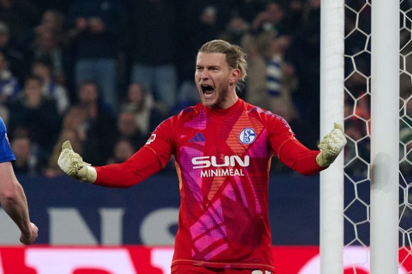 Loris Karius blieb bei seinem Debüt ohne Gegentor. - © Bernd Thissen/dpa