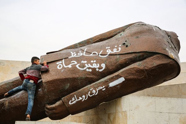 Nach mehr als 50 Jahren endet in Syrien die Herrschaft der Assad-Familie. - © Juma Mohammad/IMAGESLIVE via ZUMA Press Wire/dpa