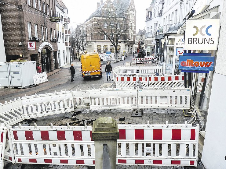 Die Fußgängerzone in Minden wird derzeit saniert. - © Köppelmann