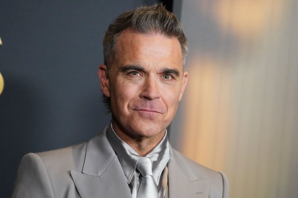 Der Brite ist mit der jüdischen US-Amerikanerin Ayda Field verheiratet. (Archivbild) - © Jordan Strauss/Invision via AP/dpa