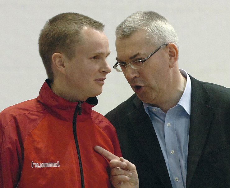 Zwei Macher: André Fuhr (links), jetzt Trainer bei der TuS Metzingen, und der bereits verstorbene Manager Harald Wallbaum. - © Brink-Medien