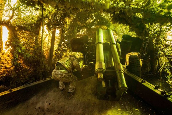 Schwere Kämpfe in der Ostukraine. (Archivbild) - © Evgeniy Maloletka/AP/dpa