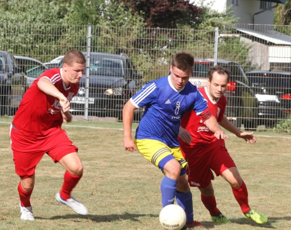 Das Saisoneröffnungsspiel der Fußball-Kreisliga A Lemgo - © Sebastian Lucas(LZ)