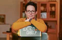 Tanja H&auml;nsel will am n&auml;chsten Samstagabend in der Sendung Wetten, dass . . ? mit ihrer ganz speziellen Wette "das Unm&ouml;gliche m&ouml;glich machen". Dabei hilft ihr eine ganz besondere Gabe, die etwas mit Mustern zu tun hat. - &copy; FOTO: ZDF/BRAND NEW MEDIA/ANDREAS SUNDERMEIER - MONTAGE: THOMAS GRUNDMANN