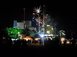 Das Umsonst&Draußen-Festival in Veltheim. - © ARCHIVFOTO: RALF BITTNER