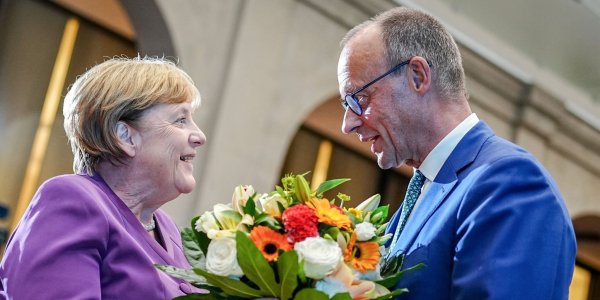 Merkel wird nicht bei Merz\\\' Geburtstagsfeier dabei sein. (Archivbild) - © Kay Nietfeld/dpa