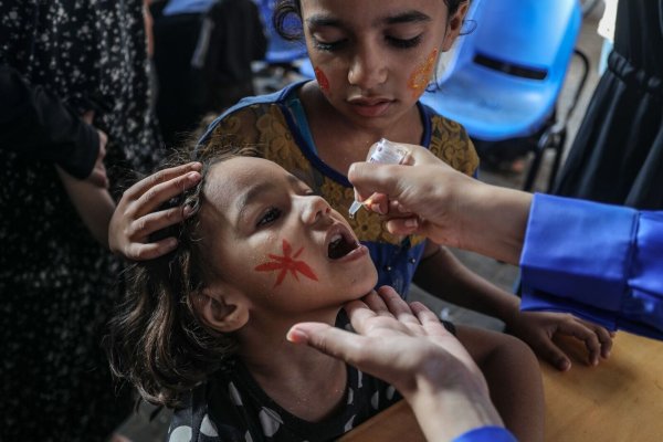 Die Impfrate ist durch den Konflikt drastisch gesunken (Archivbild) - © Abed Rahim Khatib/dpa