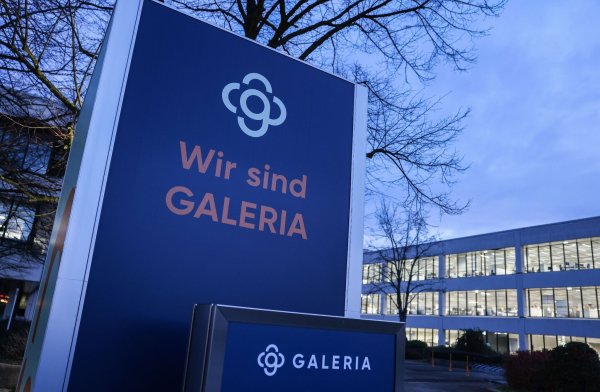 Das Amtsgericht Essen hat das Insolvenzverfahren für Galeria Karstadt Kaufhof eröffnet. - © Oliver Berg/dpa