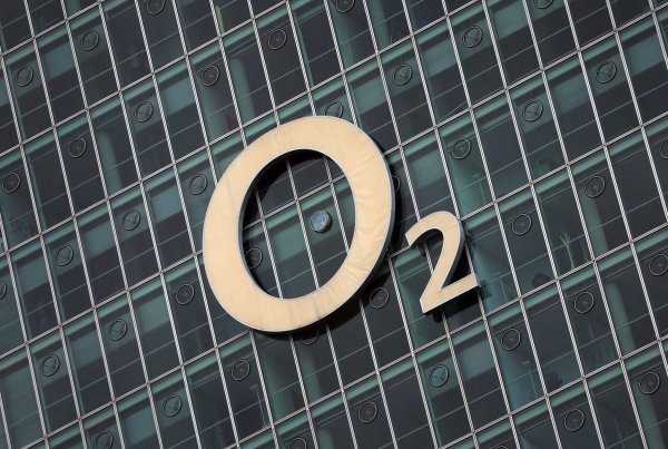 Der Mobilfunk ist das Kerngeschäft von O2, das Festnetz spielt eher eine Nebenrolle - hier setzt die Firma nicht auf eigene Leitungen, sondern sie hat Kapazitäten anderer Firmen gemietet. - © Karl-Josef Hildenbrand/dpa