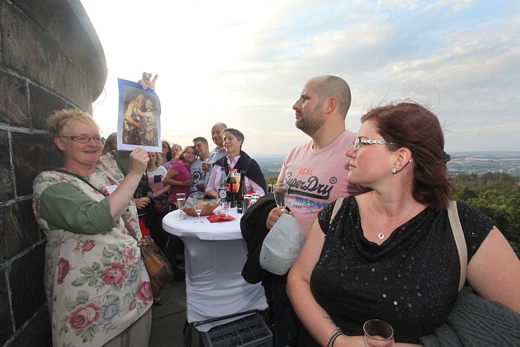 Abends auf dem Hermann: Cornelia Müller-Hisjes erzählt. - © Vera Gerstendorf-Welle