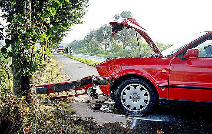 Spektakulärer Unfall 

auf der B61 - © Herford
