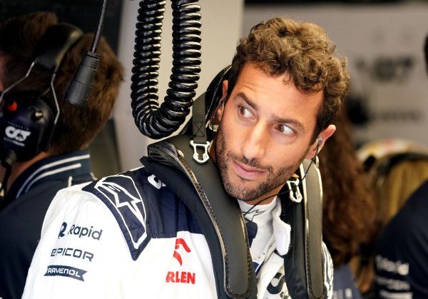 Hat sich einen Bruch des linken Mittelhandknochens zugezogen: Daniel Ricciardo.. - © Tim Goode/PA Wire/dpa